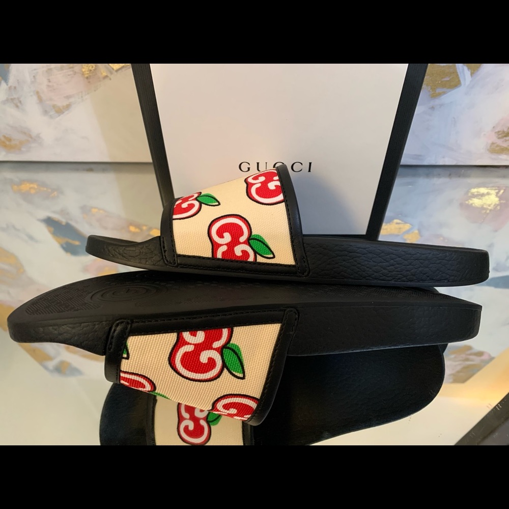 Gucci Limited Edition Apple Slides Sandals - Picture 7 of 9